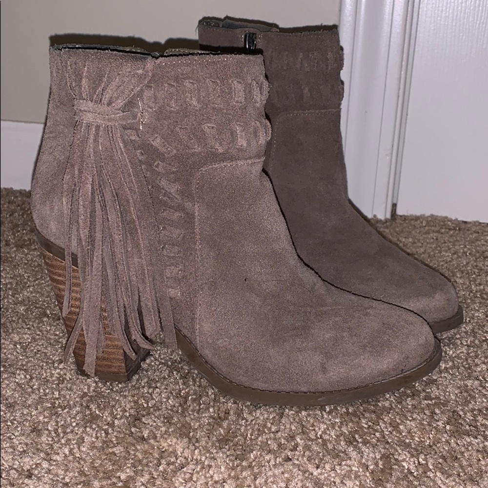 Tan booties!